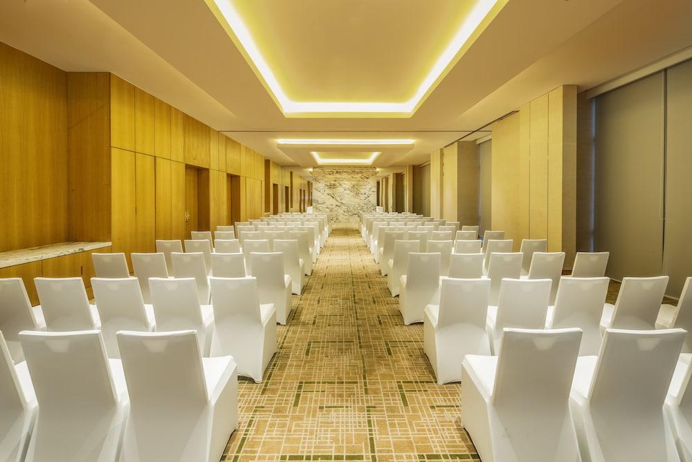 Hilton Garden Inn Ningbo Dış mekan fotoğraf