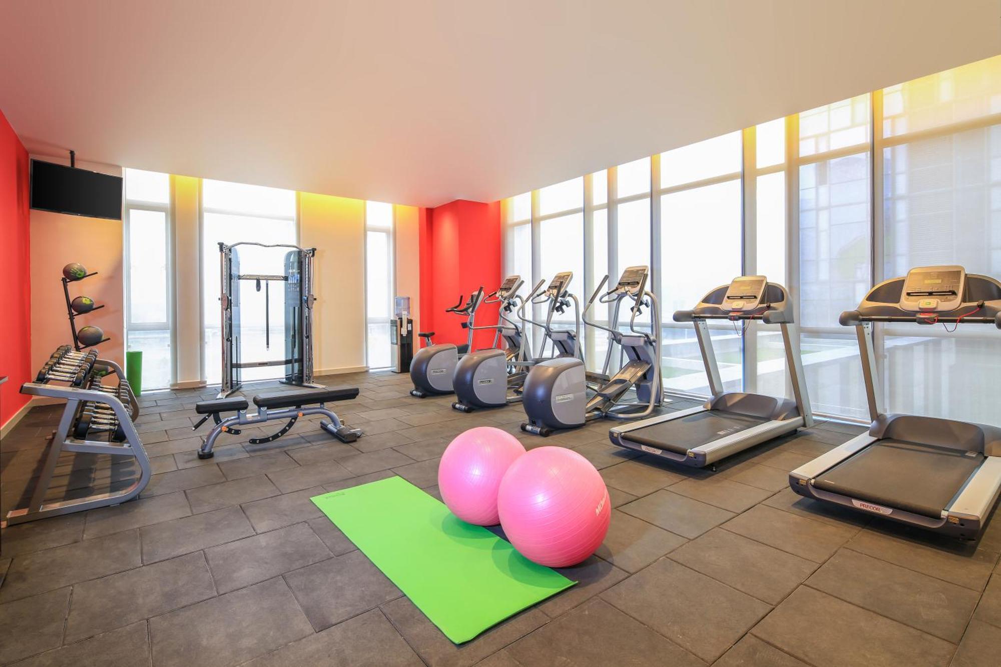 Hilton Garden Inn Ningbo Dış mekan fotoğraf